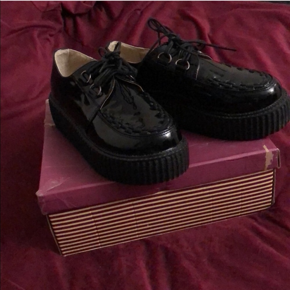 Patent Leather Platform Shoes View 6